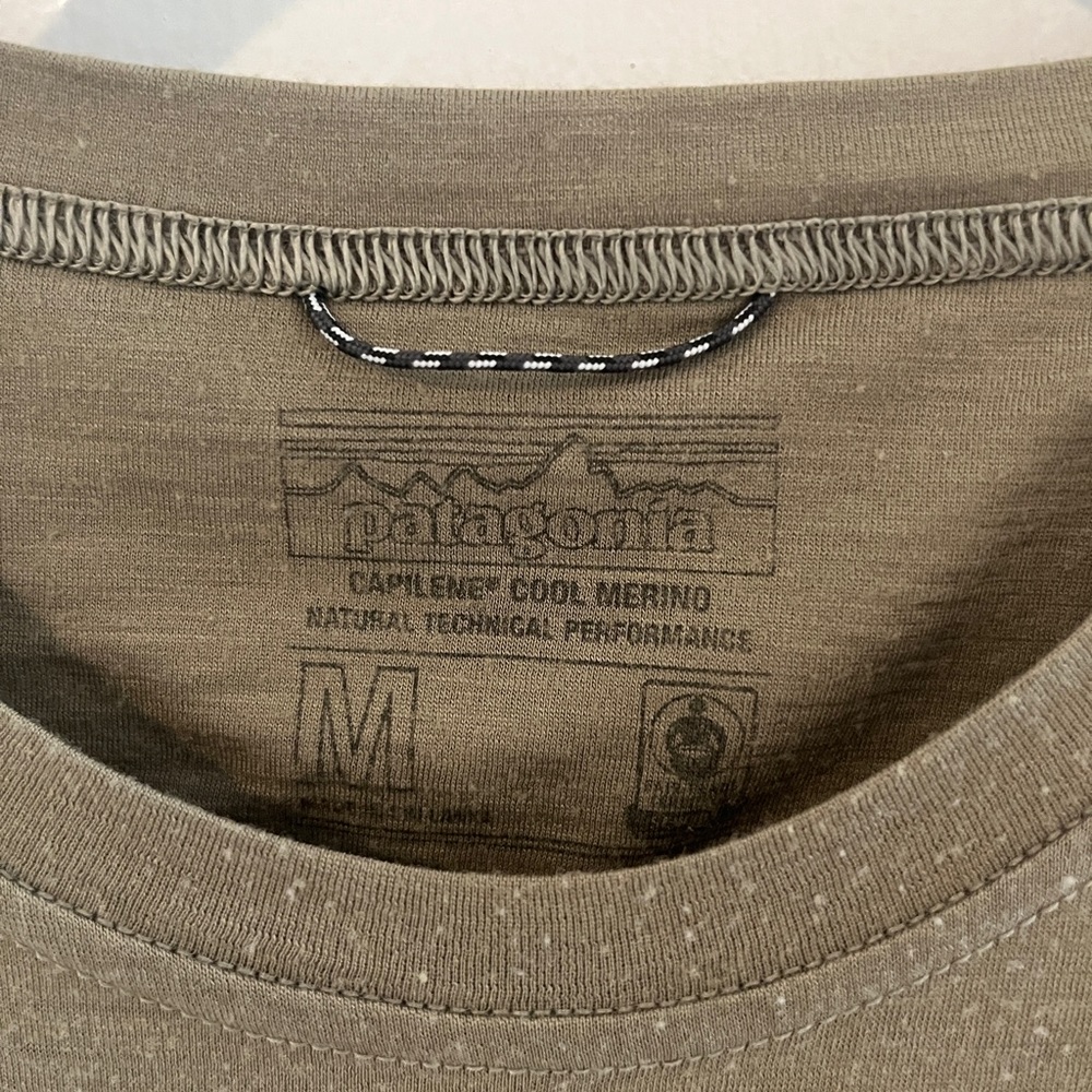 Patagonia Men’s Capilene Cool Merino T Shirt Olive Green Medium